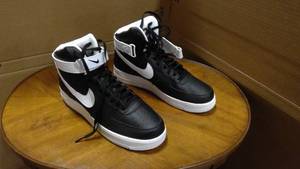 lot 1 image: Air Force 1 High 07 size 13 black and white