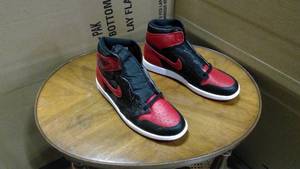 lot 13 image: Nike Air Jordan 1 Retro High OG Bred sneakers black and red size 13