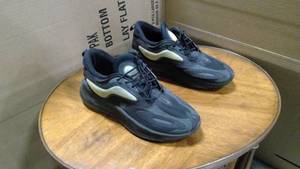 lot 25 image: Nike Air Max Zephyr black and gold size 13