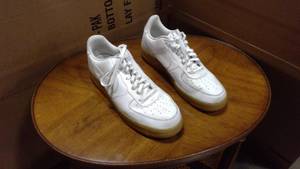 lot 44 image: Nike Air Force 1 low in white size 13