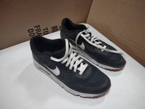 lot 109 image: Nike air Max 90 black size 12