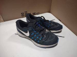 lot 113 image: Nike air zoom vomero 11 running shoes size 12 black and blue