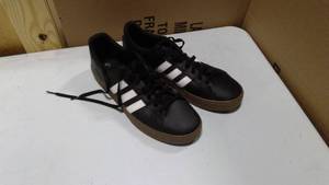 lot 84 image: Adidas Daily 2.0 core black cloud white size 12