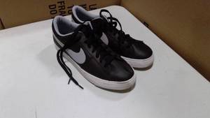 lot 87 image: Nike Match Supreme LTR Black with Gray Swoosh size 12