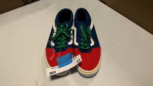lot 63 image: Vans old Skool yacht club youth size 5