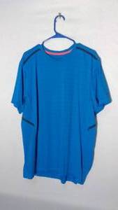 lot 188 image: Champion T shirt size XL