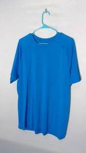 lot 191 image: Champion T shirt size XL