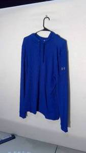 lot 198 image: Under Armor Loose Long sleeve hoodie size XL