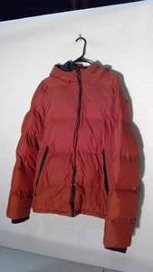 lot 241 image: Champion Puffer Jacket size L