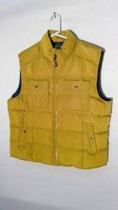 lot 250 image: Goodfellow Puffer Vest size XL