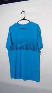 lot 274 image: Nike Dri-Fit T size XL