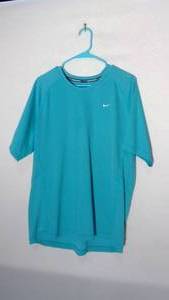 lot 278 image: Nike Running Dri-Fit T size XL