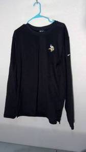lot 298 image: Minnesota Vikings NFL ONFIELD APPAREL Nike Long sleeve size XL