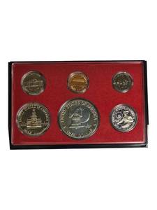 lot 9 image: 1976 Bicentennial Proof Set - 6 Coins, including an Ike coin. Great condition
