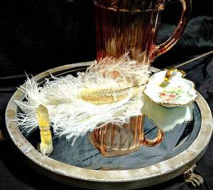 lot 527 image: 14 Round Beveled Glass Mirror with Distressed Metal Frame