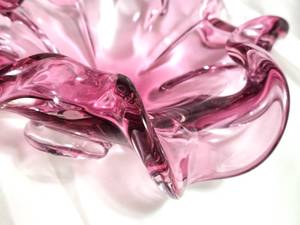 lot 553 image: Murano Bowl by Alfredo Barbini