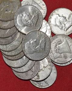 lot 570 image: Twenty (20) 90%  FRANKLIN Half Dollars