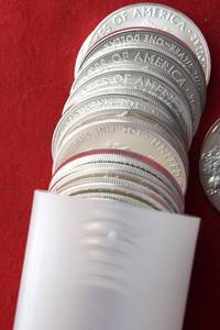 lot 579 image: Twenty (20) UNCIRCULATED 2018 SILVER EAGLES