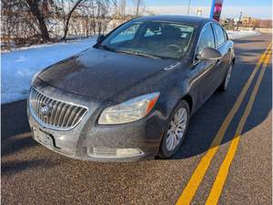 lot 4 image: 2013 Buick Regal Premium 1