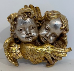 lot 52 image: Vintage Baroque  Hollywood regency Style Cherub Faces