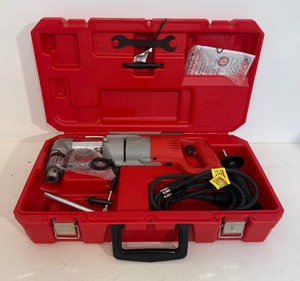 lot 65 image: NEW IN BOX Milwaukee Heavy Duty Right Angle Drill