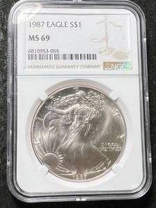 lot 30 image: 1987 AMERICAN SILVER EAGLE NGC MS69