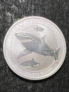 lot 46 image: 2014 AUSTRALIAN SHARK HALF TROY OZ .999 FINE SILVER
