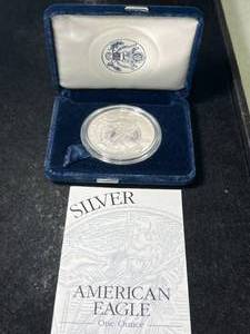 lot 68 image: 1998 PROOF AMERICAN SILVER EAGLE IN ORIGINAL MINT BOX