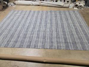 lot 16A image: 8 x 13 2 Wool Carpet