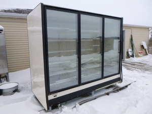 lot 14 image: Hill Phoenix 3 Glass Door  Cooler