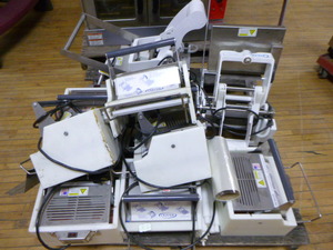 lot 22 image: 10 Oliver Food Sealers