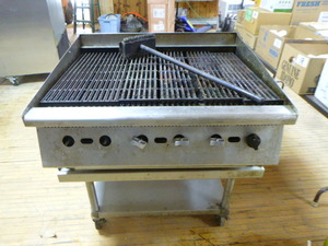 lot 32 image: Countertop Gas Charbroiler on Stand