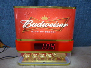 lot 35 image: Budweiser Clydesdale Showcase Lighted SignClock