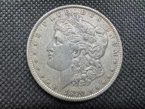 lot 39 image: 1890 Morgan Silver Dollar