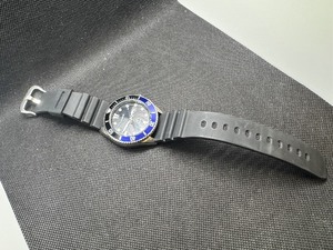 lot 63 image: Casio MDV106 Series BlueBlack Unidirectional Bezel Dive Watch  200M WR  Stainless Steel Case  Resin Band  2 Hand Analog (HR, Min, SEC)  Date Display  Screw Down CrownScrew Down Caseback  3 Year Battery - Runs Well