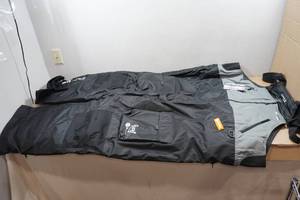 lot 33 image: Clam Ice Armor Defender Bibs with Motion Float - Size 5XL