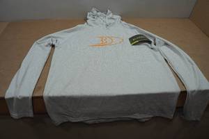 lot 48 image: Blackfish Angler UPFCooling Hooded Long Sleeve - Small