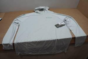 lot 56 image: Blackfish Swift UPFCooling Hooded Long Sleeve - XL