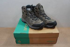 lot 57 image: Vasque Breeze Mens Hiking Boots - Size 9.5
