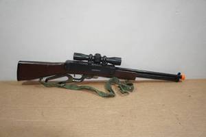 lot 93 image: Parris Toy Co Lever Action Wood Stock Rifle Kids Toy