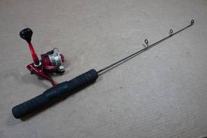 lot 97 image: Berkley Riptide Reel with Carbon Lightning Rod