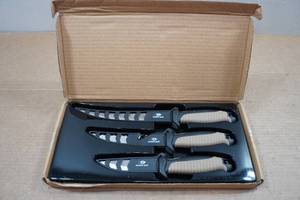 lot 101 image: Mossy Oak 3-Piece Fillet Knife Set