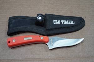 lot 103 image: Old Timer Schrade Fixed Blade Knife