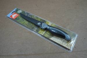 lot 104 image: Ozark Trail 6 Fillet Knife