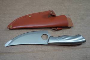 lot 110 image: Demascus Style Stainless Steel Boning Knife