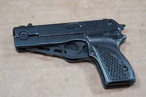 lot 119 image: Pistol Style Folding Knife