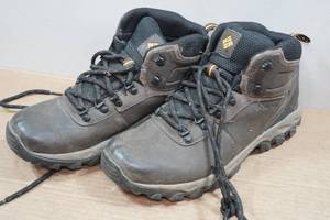 lot 157 image: Columbia Mens Boots - Size 7.5