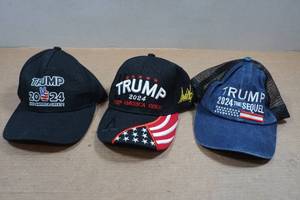 lot 158 image: 3 Trump Hats