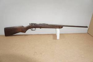 lot 1E image: Western Field Model 32 .22 SLLR Bolt-Action Rifle