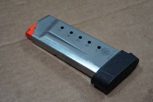 lot 1Q image: Smith & Wesson .45 ACP Magazine for M&P Pistol